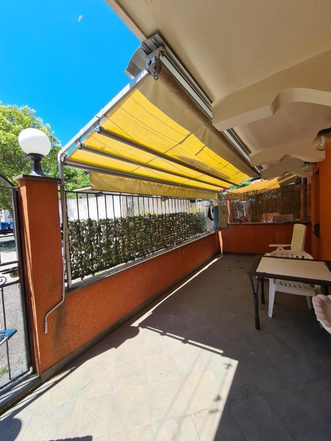 La Casa Rosa! Apartment Levanto Bagian luar foto